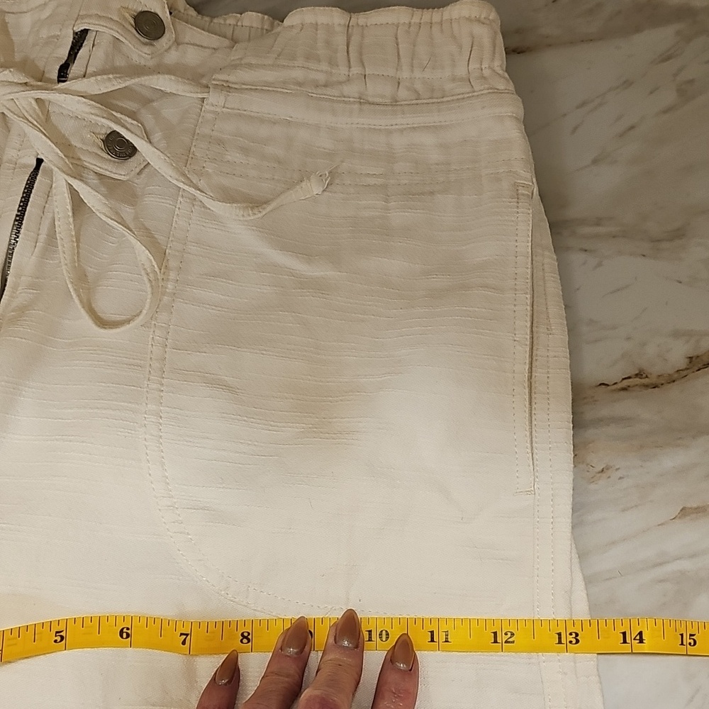 We The Free; Free People; Park Ave Pull-On Cargo Pants; Size Large; Ivory; EUC - Picture 11 of 11